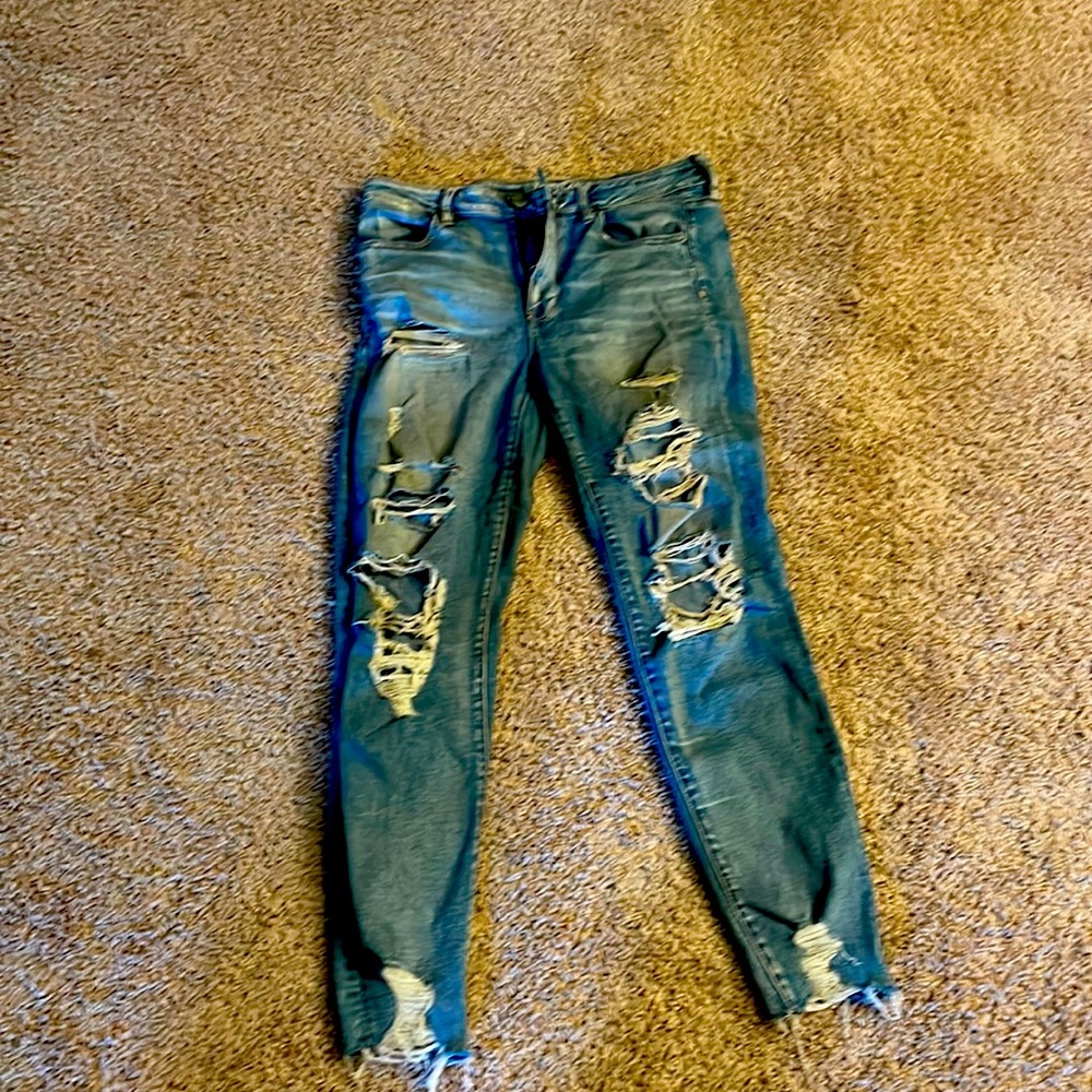 Distressed American eagle jeans